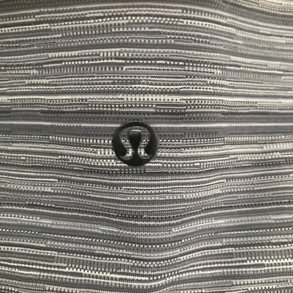 Lululemon High Times Pant Luxtreme Size 2 - Picture 4 of 5